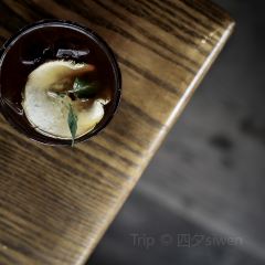 Two Birds One Stone·一石二鸟(木色店) 여행 사진