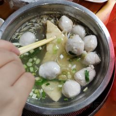 Liuweiluosifenyangroufen User Photo