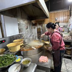 董公寺戴家羊肉粉(公园路店) User Photo