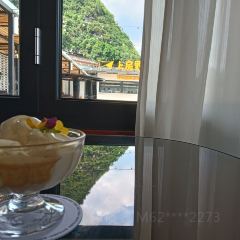 漓岸璞闲文旅酒店(阳朔西街漓江店)·上房野BISTRO·餐×酒×咖 User Photo