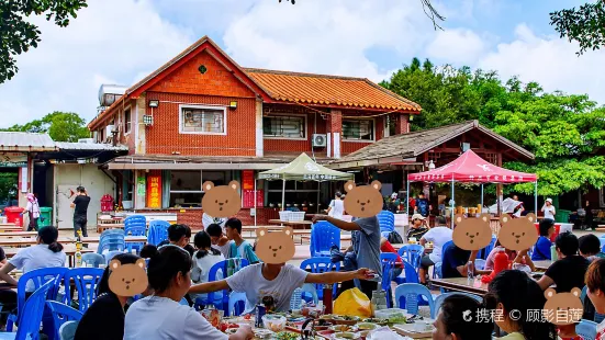 南台巖美食廣場