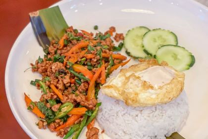 WOnDER LAND_sayaw thai food