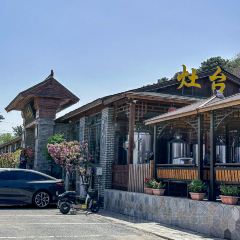 湖畔居灶台鱼农家饭(雁栖湖店) User Photo