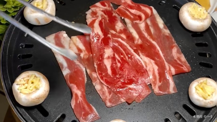 冷遇见暖庭院烤肉(芝麻街店)