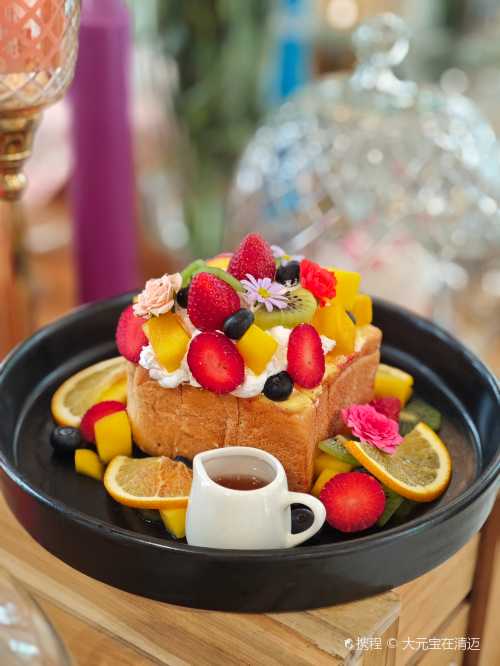 99 Villa & Cafe