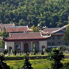 YING JIE XIAOCHI User Photo