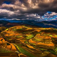 明记烧肉米线烧肉卷粉(中心小学店) User Photo