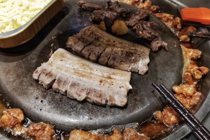 HU JI BA BAO YU MI XIAN BAO ZAI FAN