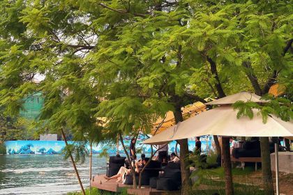 落日码头·炭火烤肉