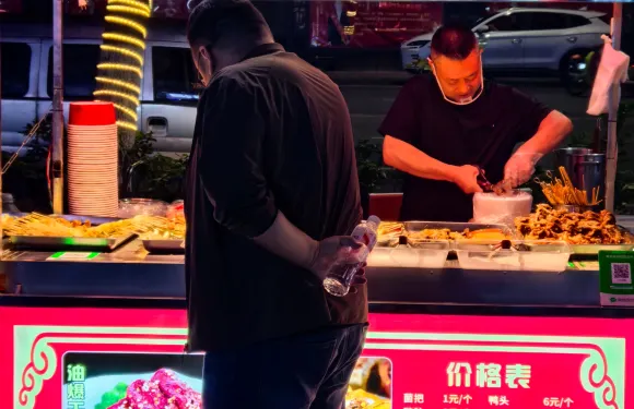 前進路星辰夜市