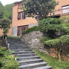 元阳万缮度假酒店餐厅 User Photo