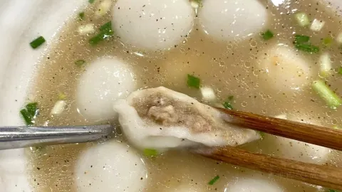 邹记鸡肉汤圆(富康店) in Xingyi