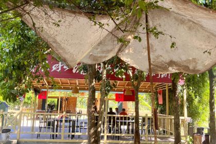 和梅水塔咖啡店