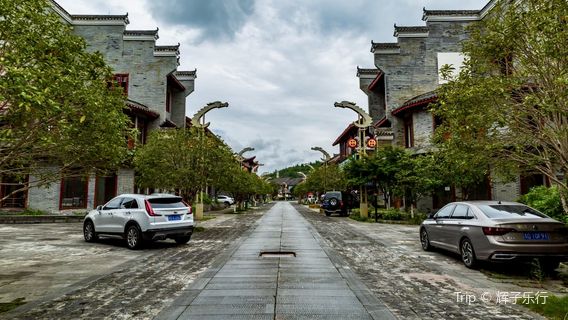 Jiulong Lake Tourist Area