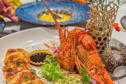 臻紮實·海鮮火鍋·懷舊粵菜