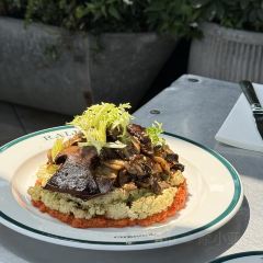 Ralph's Bar User Photo