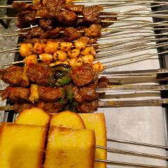 三里屯烧烤(金花园店) User Photo