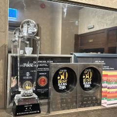 Le Chamber User Photo