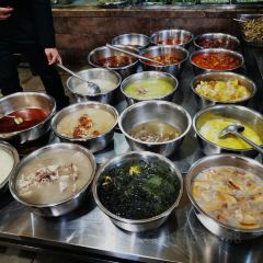 YI LIANG NA YANG REN GU HONG XIANG FAN DIAN User Photo