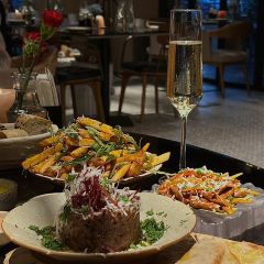 PetitChateau Wine&Bistro User Photo