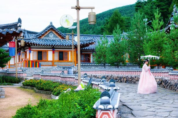 Yanji Chunxing Korean Ethnic Ancient Village Folk Culture Park