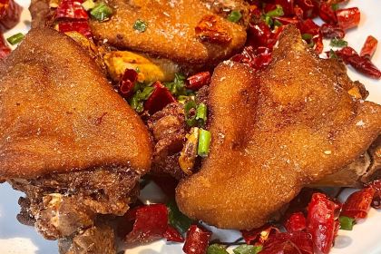 绮园里·本地特色中餐厅