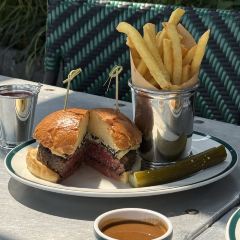 Ralph's Bar User Photo