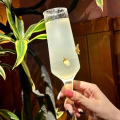 Wild Pigeons Bar 여행 사진