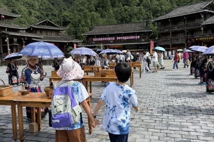 黄果树云端石头寨民宿·餐厅