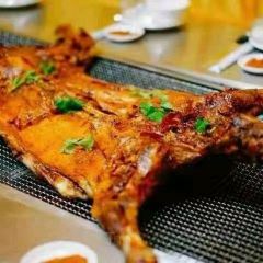 岭上人家楚香阁烤全羊农家乐 여행 사진