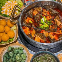 八两臭豆腐肥肠火锅(唐宫路店) 여행 사진