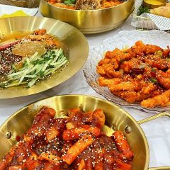 Wuli亲故·韩式炸酱面 User Photo