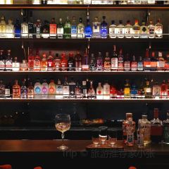 URBAN Lounge User Photo