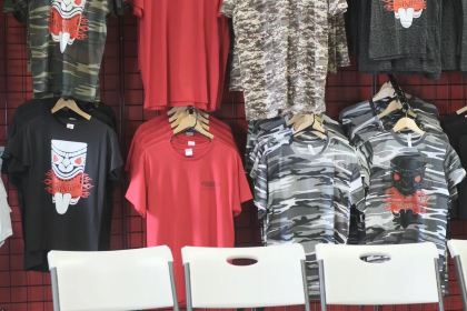 Broke da Mouth Grindz