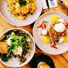 Moo Moo The Wine Bar + Grill User Photo