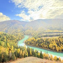 禾木老村山庄 User Photo