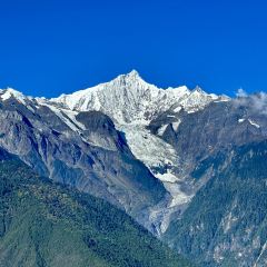 拾柒·山居艺术酒店·拾柒·味餐厅 User Photo