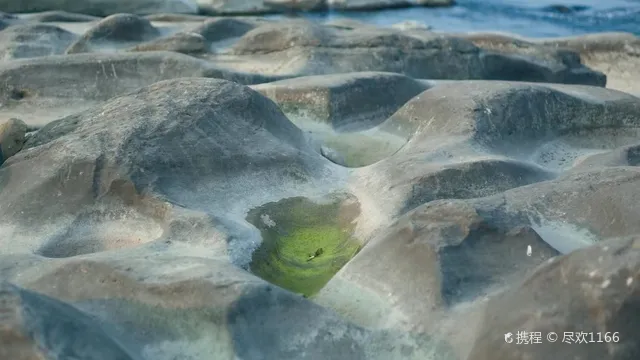 江油怪石灘