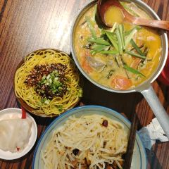 六月雪干锅(诗城路店) User Photo