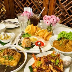 Precious Old China User Photo