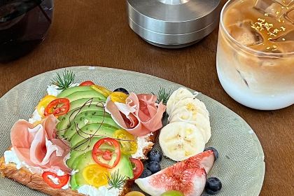 麦乐甜品店(龙华名苑店)