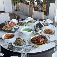 丹巴光与林酒店·及所悬崖餐厅 User Photo