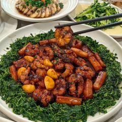 唔哩赞崇明私藏菜(凤阳路店) User Photo