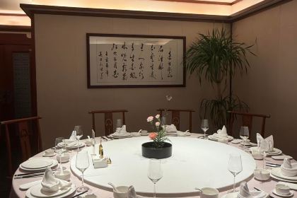 山久饭庄(望景店)