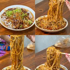 老鼓楼麻辣烫夹馍 여행 사진