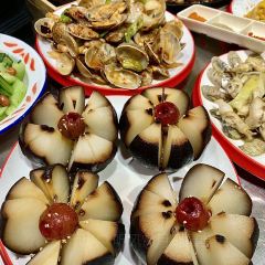 钱锋炭缸烧烤·海鲜·宵夜(华龙道店) 여행 사진