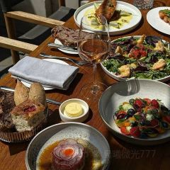 CONNAUGHT BAR 여행 사진