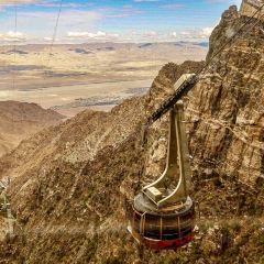 Pines Cafe at The Palm Springs Aerial Tramway Summit 여행 사진