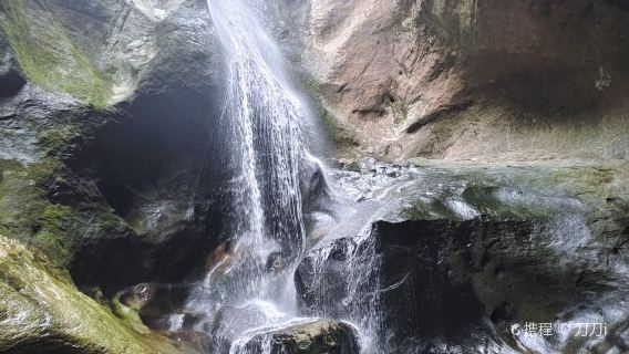 Jiulong Cave Scenic Spot of Baiyun Mountain World Geopark