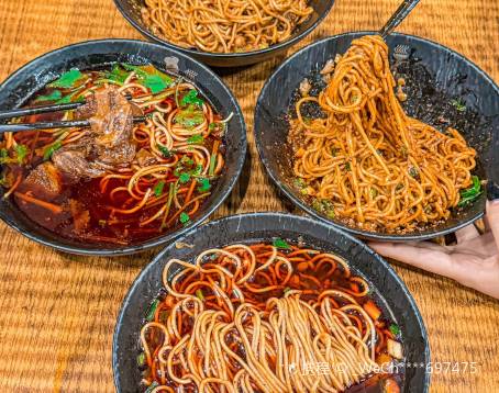秦云老太婆摊摊面(全国总店)
